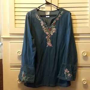 Gunit Fashions NY chambray/ light weight denim tunic length top